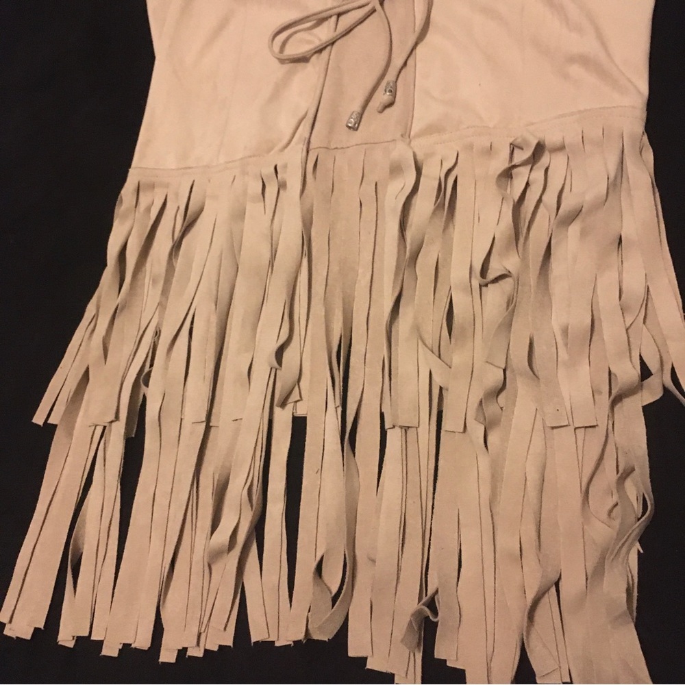 New Directions Tan Fringe Vest - Picture 4 of 10